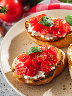 Parmesan Tomato Bread Rolls